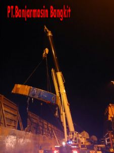 Bongkar Muat, Pelabuhan Trisakti Pelindo 3, Rental Crane Banjarmasin