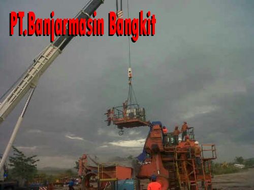 Rental Crane Assembling, Hitachi 3500, PT. Hexindo Adi Perkasa, Adaro Site, Rental Crane Banjarmasin